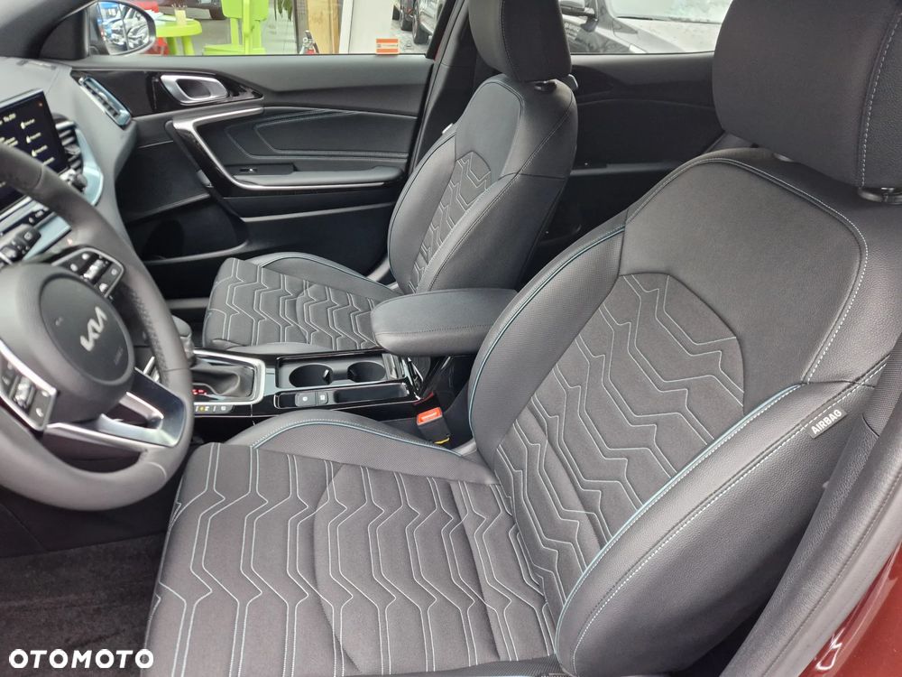 Kia XCeed 1.6 T-GDI Tribute DCT - 10