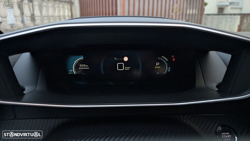 Peugeot e-208 50 kWh GT - 10