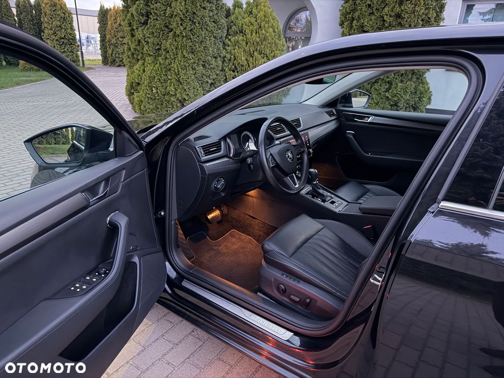 Skoda Superb 2.0 TSI 4x4 L&K DSG - 21