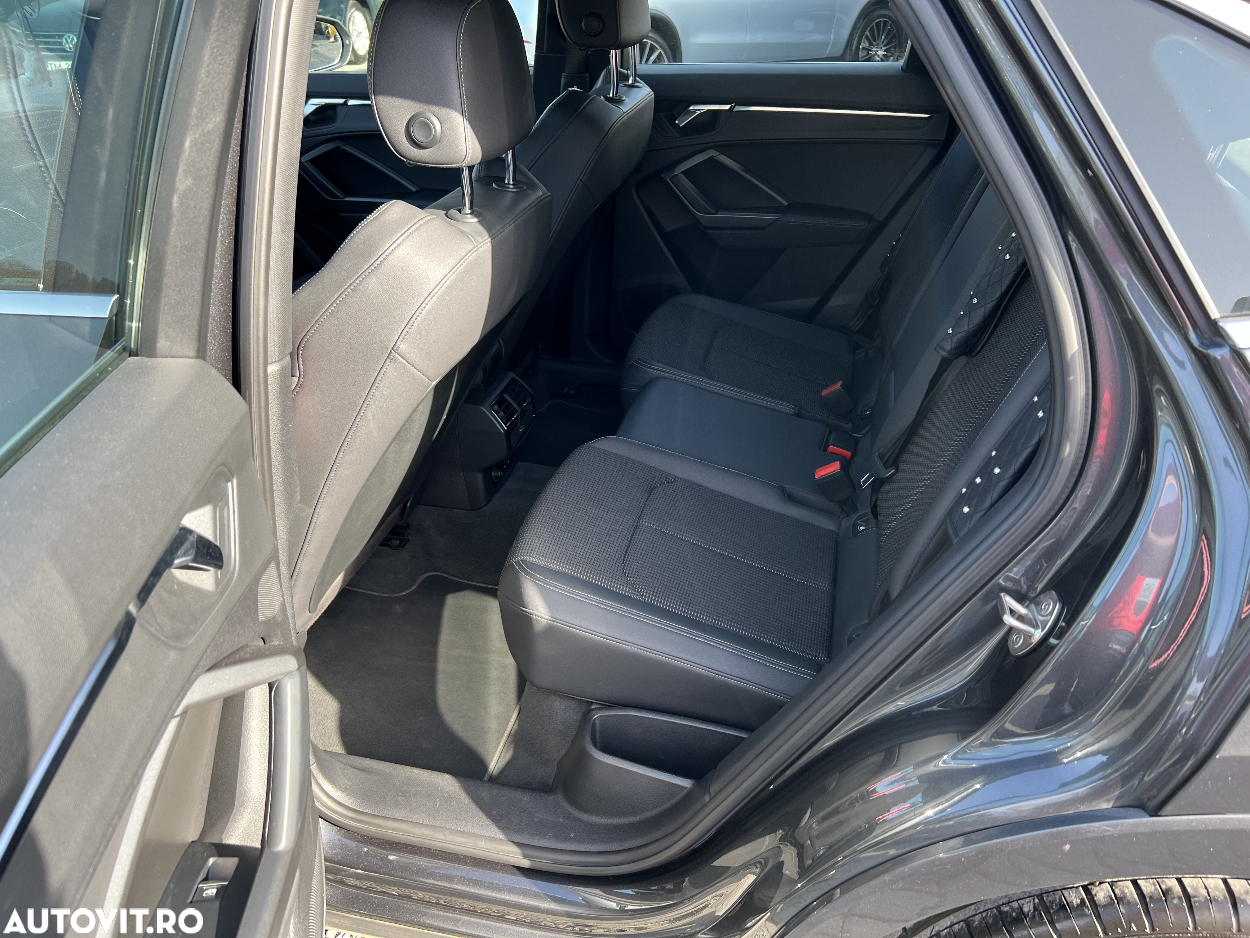 Audi Q3 2.0 35 TDI S tronic S Line - 11