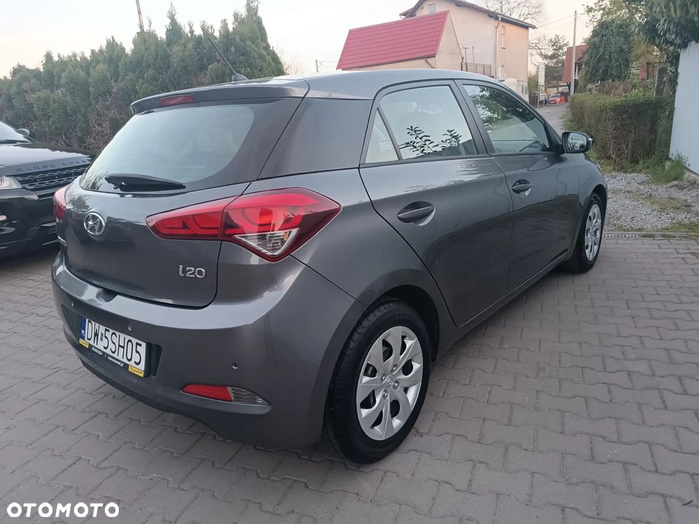 Hyundai i20 1.4 Comfort - 11