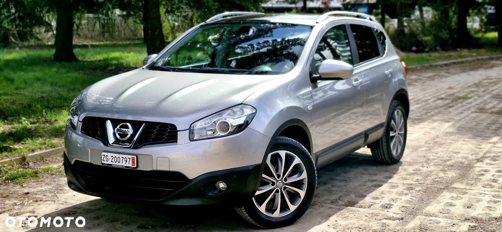 Nissan Qashqai 2.0 4 x 4 visia - 2