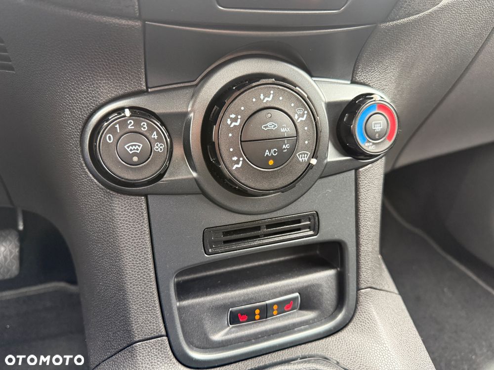 Ford Fiesta - 27