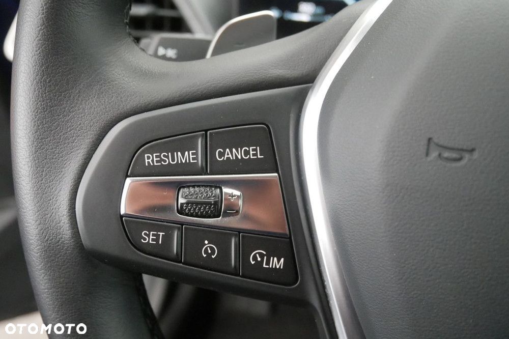 BMW Seria 3 - 25