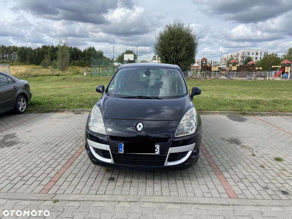 Renault Scenic 2011 photo 2