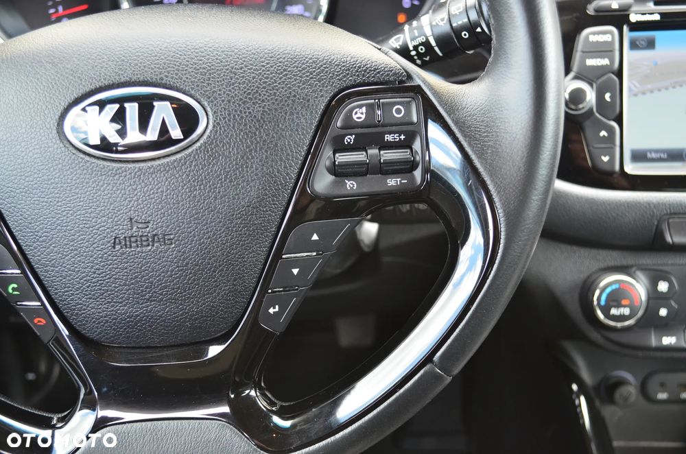 Kia Ceed 1.4 CVVT Fifa World Cup Edition - 25