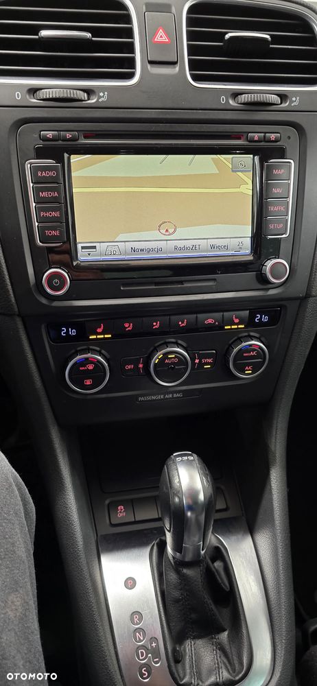 Volkswagen Golf 2.0 TDI DPF DSG Highline - 17