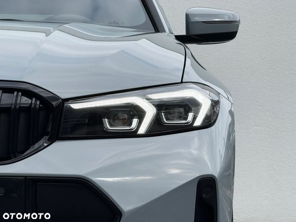 BMW Seria 3 320d xDrive M Sport - 9