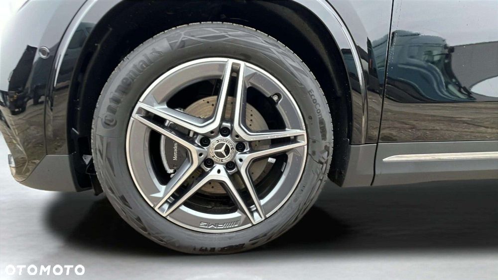 Mercedes-Benz GLA 200 AMG Line - 8