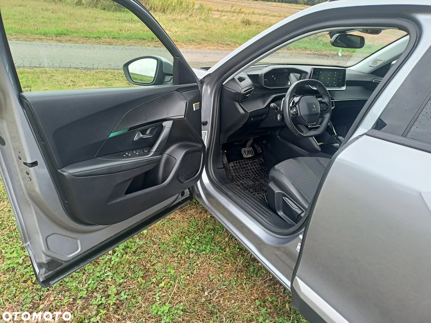 Peugeot 2008 BlueHDi 130 Allure S&S EAT8 - 5
