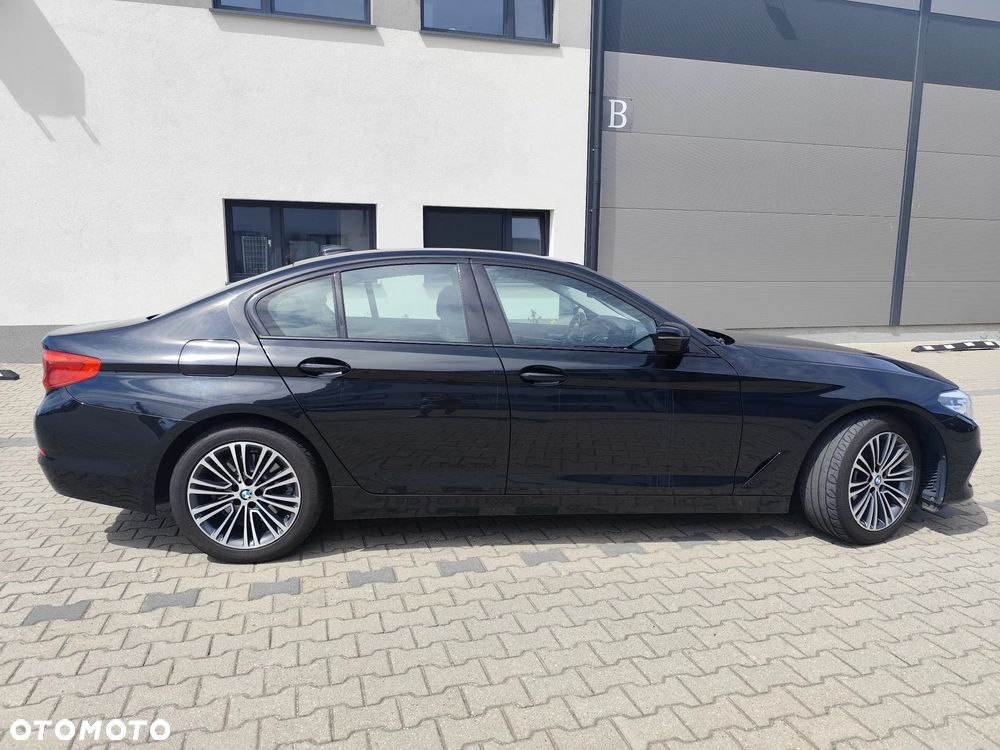 BMW Seria 5 520d Sport Line sport - 7