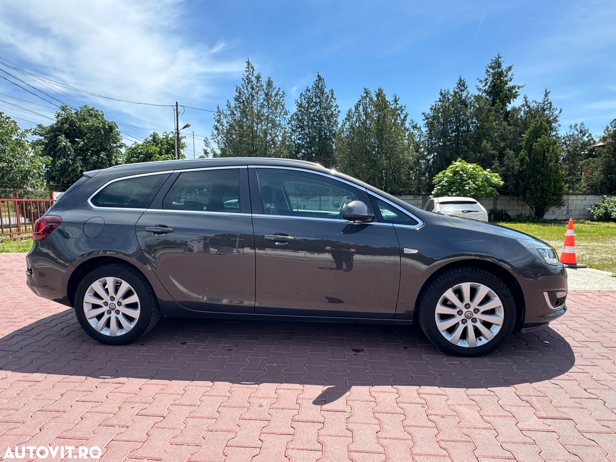 Opel Astra 1.6 D (CDTI DPF ecoFLEX) Start/Stop Edition - 4