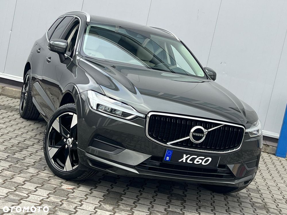 Volvo XC 60 B5 D AWD Geartronic Momentum Pro - 26