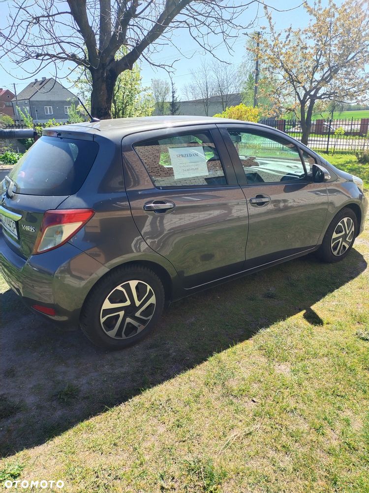 Toyota Yaris - 2