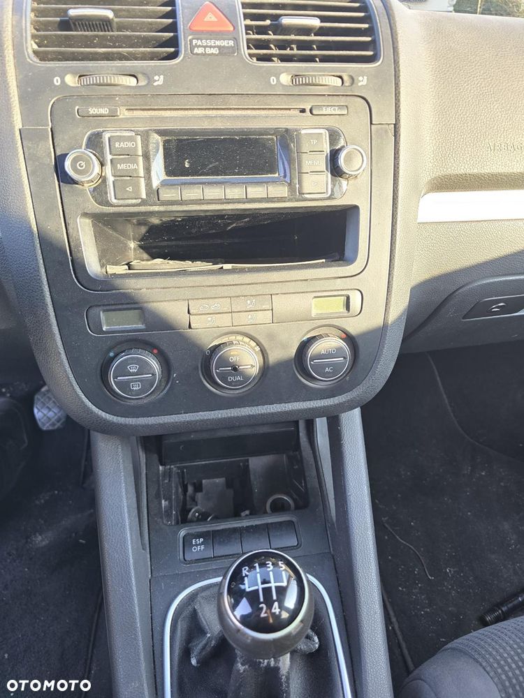 Volkswagen Golf 1.9 TDI Comfortline - 9