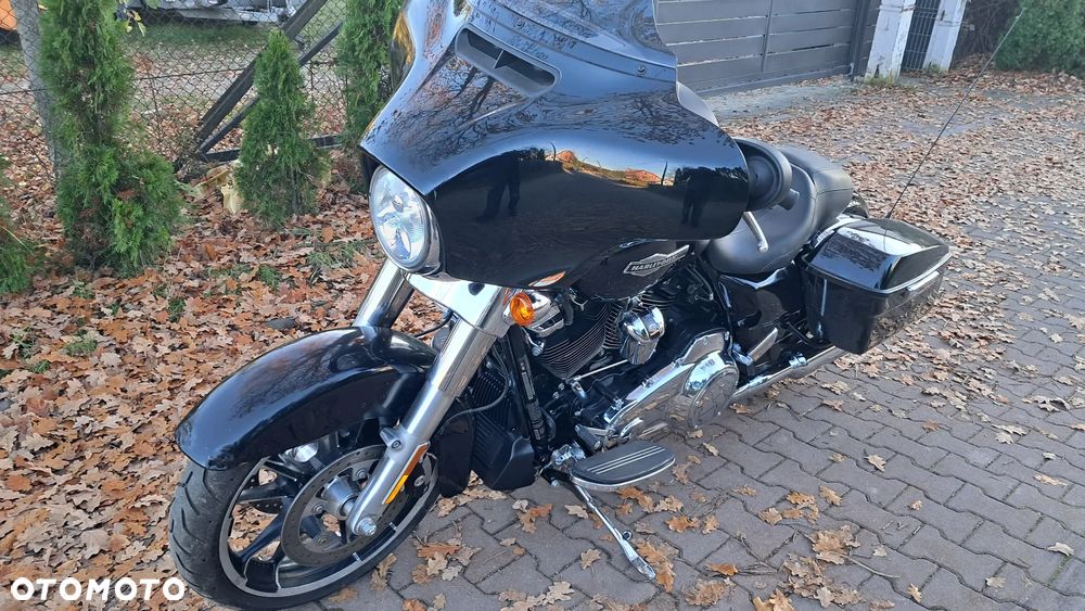 Harley-Davidson Touring Street Glide - 15