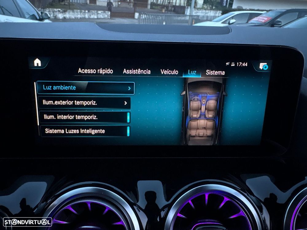 Mercedes-Benz B 250 e AMG Line - 35