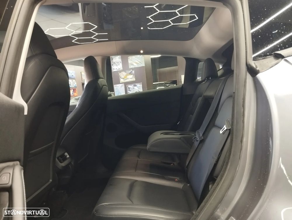 Tesla Model Y Long Range Tração Integral - 17