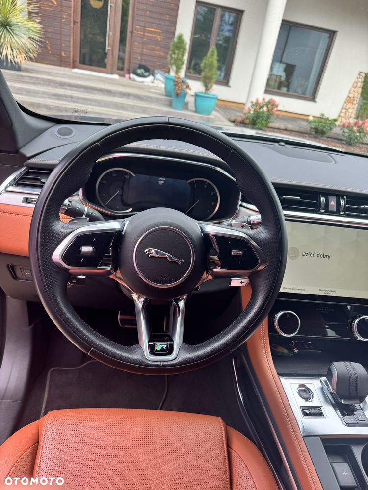 Jaguar F-Pace 2.0 P250 mHEV AWD R-Dynamic S - 4