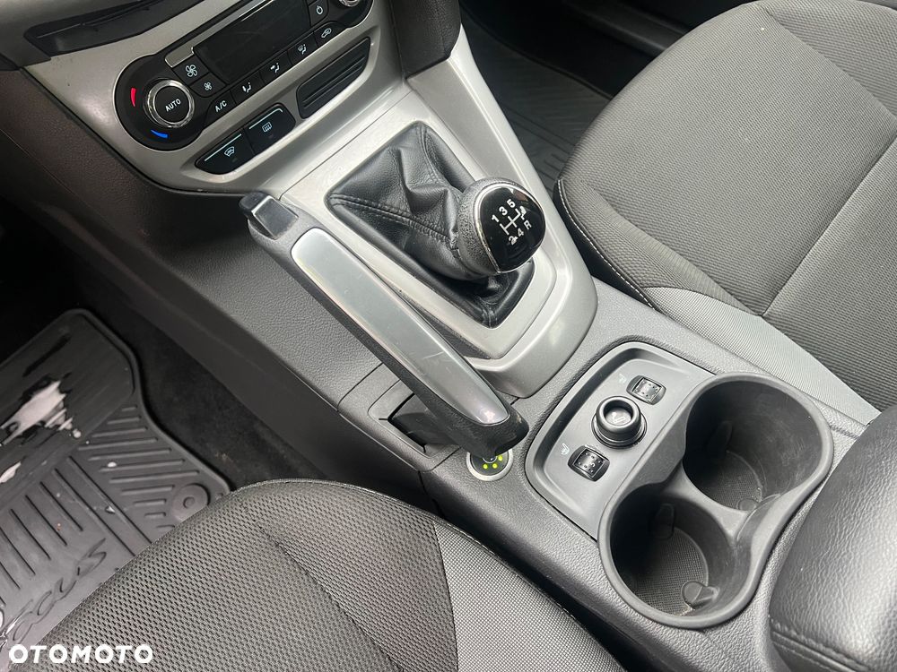 Ford Focus 1.6 SYNC Edition - 15