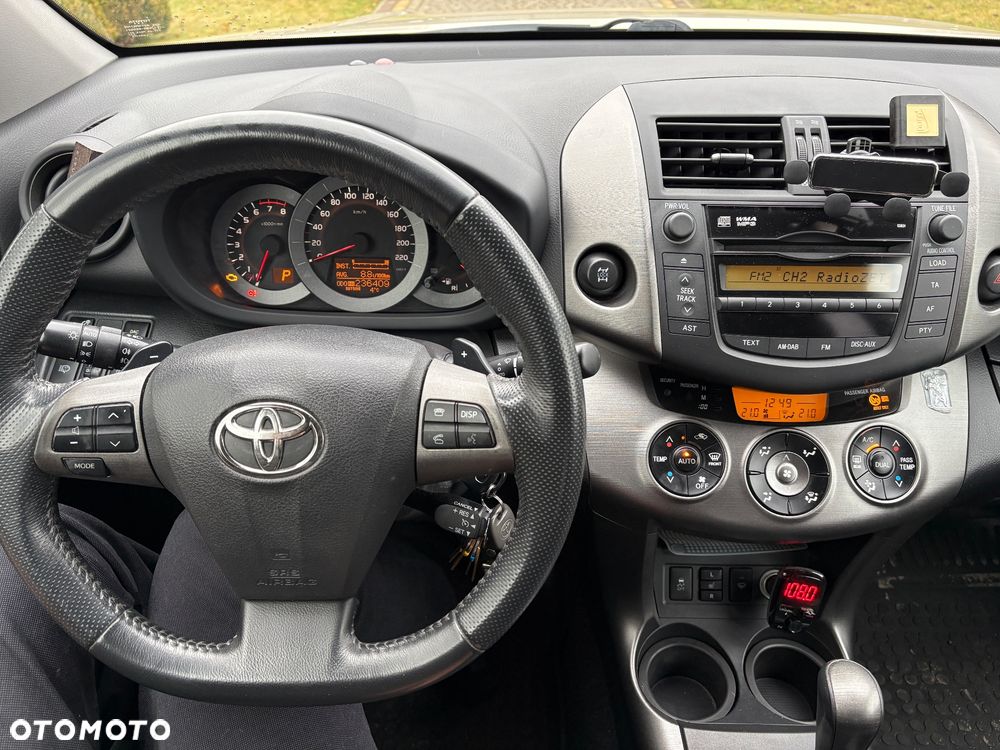 Toyota RAV4 - 5