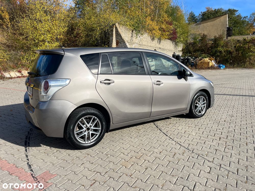 Toyota Verso 1.6 D-4D Prestige 7os - 15