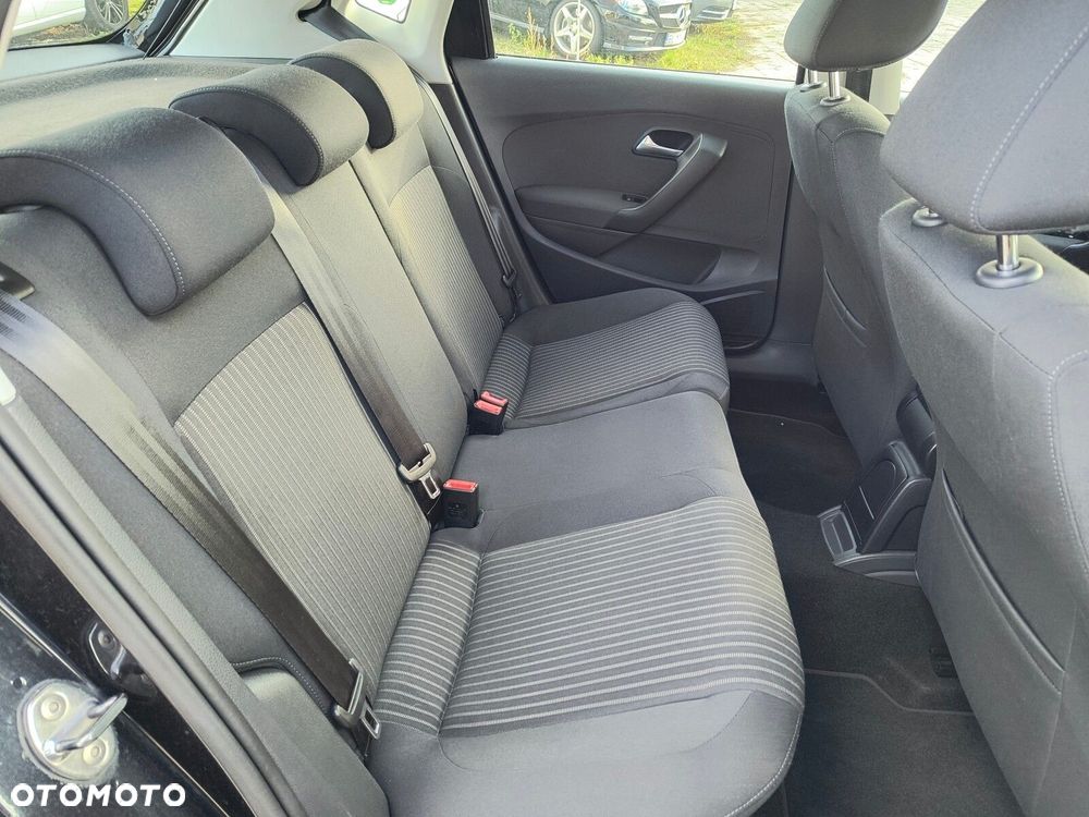 Volkswagen Polo - 12