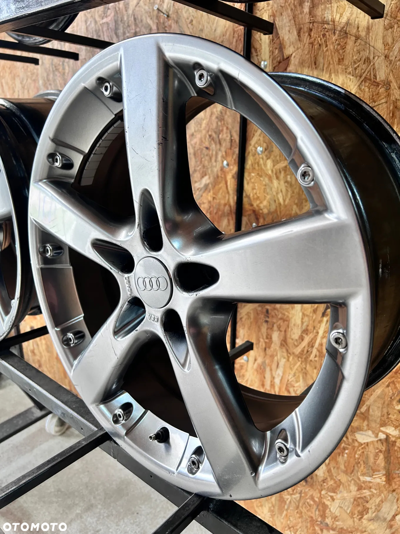 4 FELGI ALU. VW GOLF 4 , NEW BEETLE , BORA , SKODA OCTAVIA 1 , PT CRUISER , VW GOLF 3 GTi , AUDI A3 17'' 7,5J  ET35 - 13