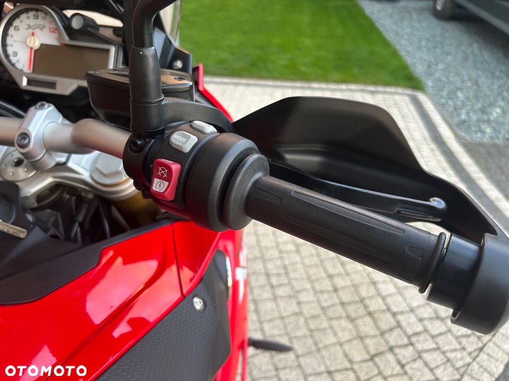 BMW XR - 21