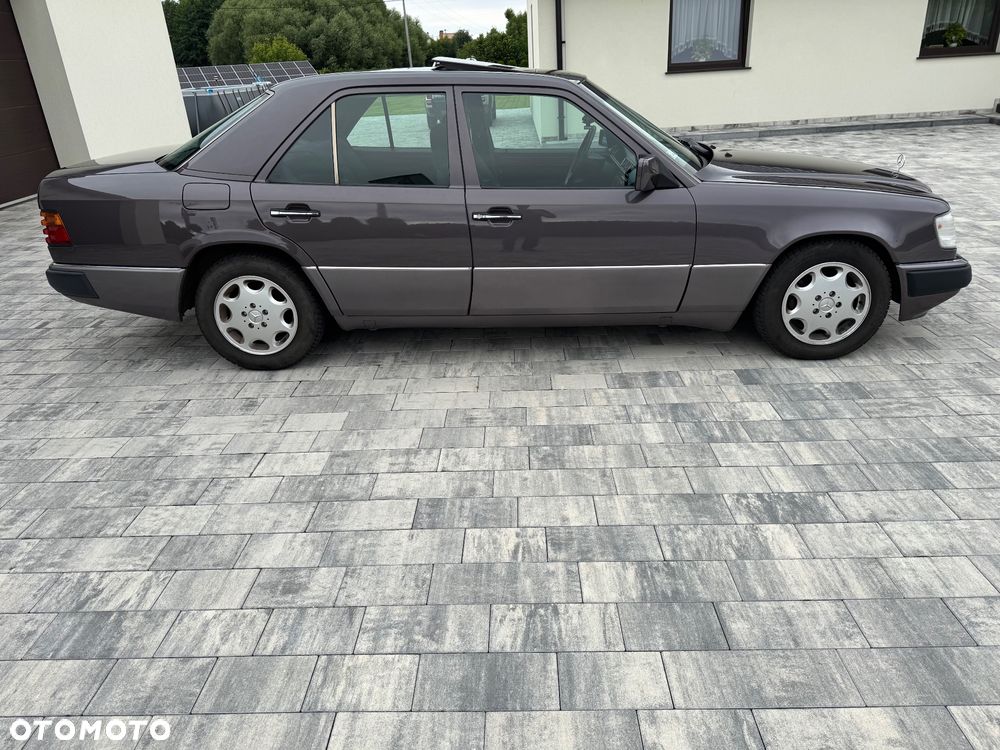 Mercedes-Benz W124 (1984-1993) - 8
