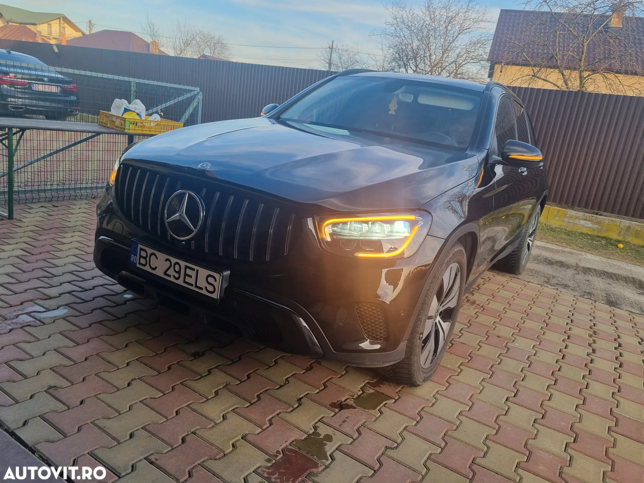 Mercedes-Benz GLC 300 d 4Matic 9G-TRONIC - 16