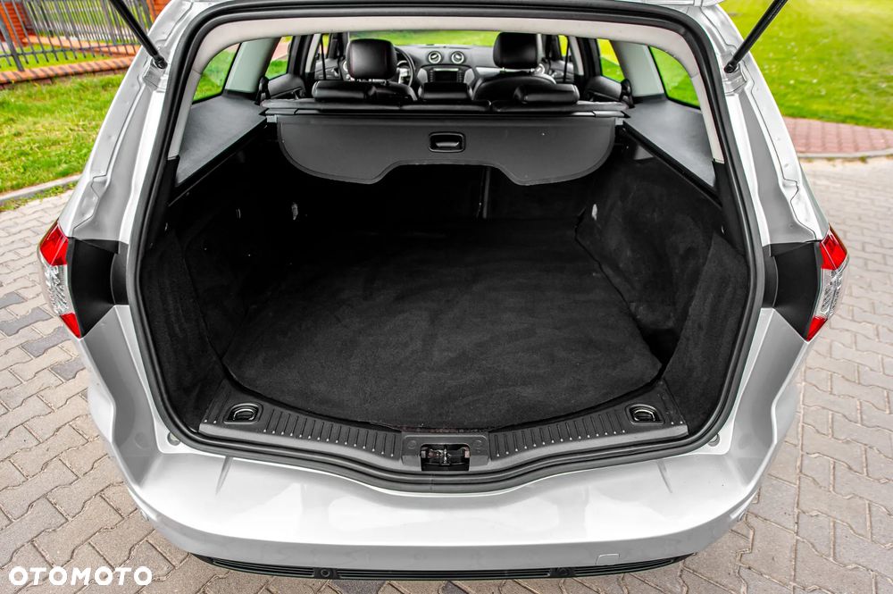 Ford Mondeo 2.0 TDCi Champions Edition - 19