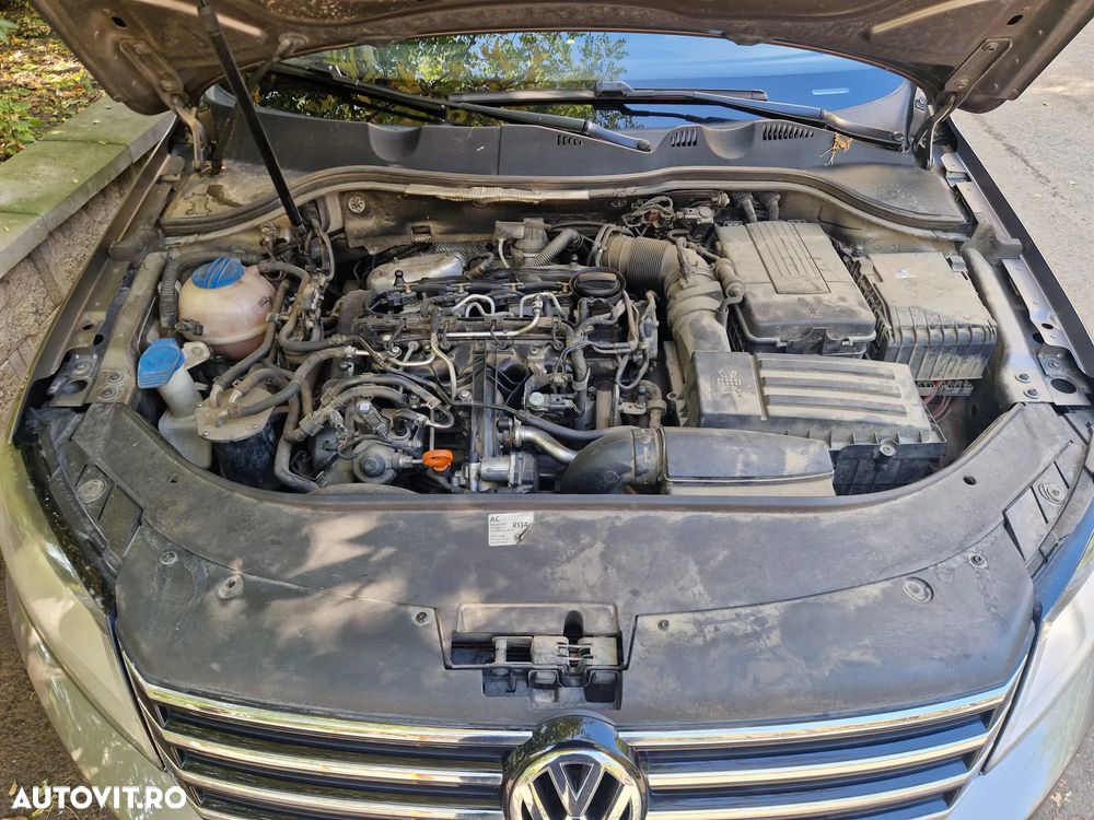 Volkswagen Passat - 11