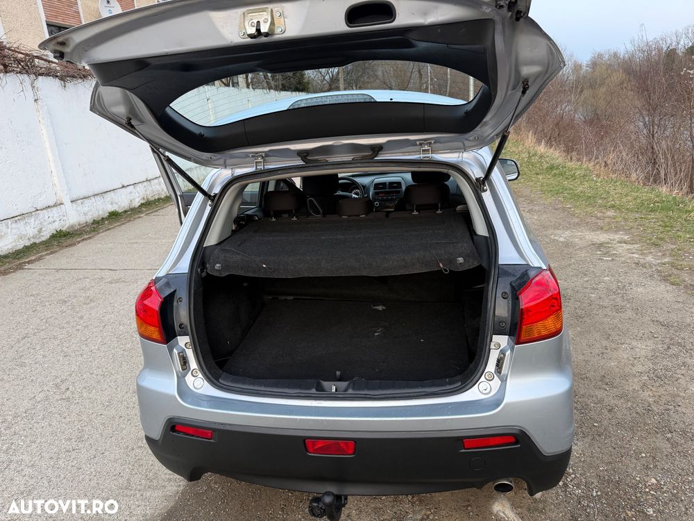 Mitsubishi ASX 1.8 DI-D 4WD Intense - 18