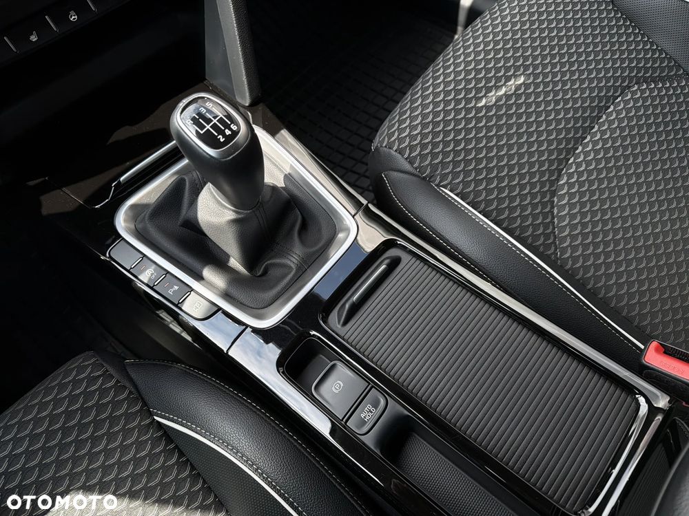 Kia Ceed 1.5 T-GDI Tribute - 16