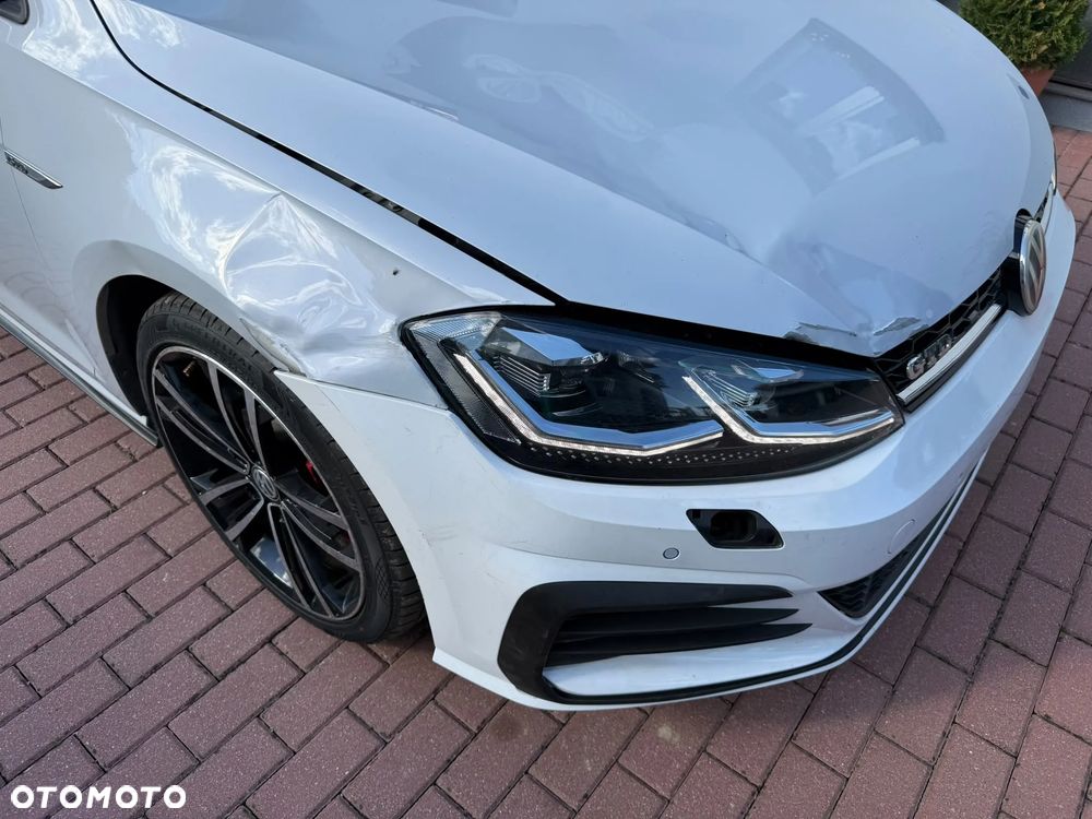 Volkswagen Golf - 17