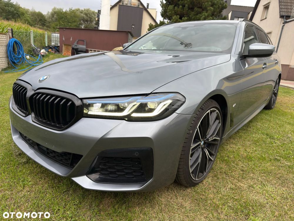 BMW Seria 5 540d xDrive Touring M Sport Edition - 1