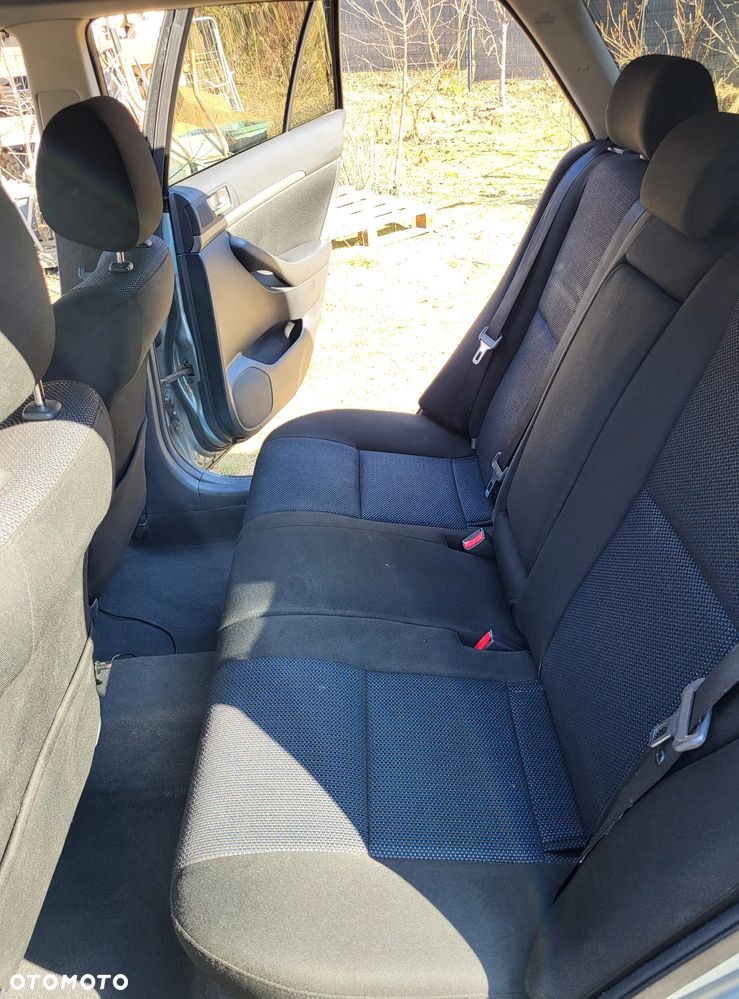 Toyota Avensis 2.0 D-4D Sol+NAVI - 8