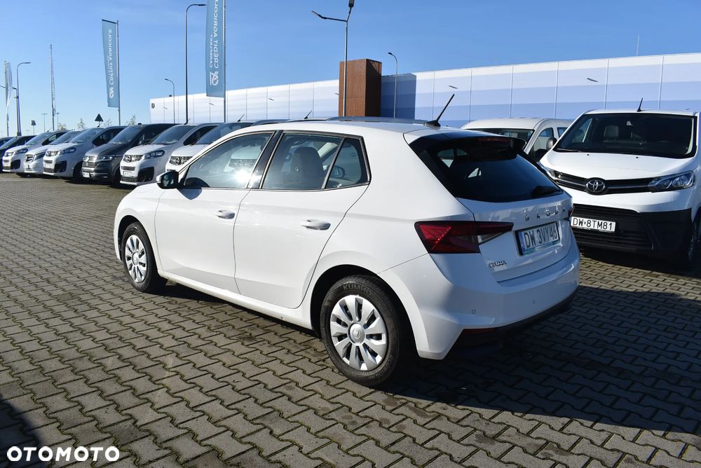 Skoda Fabia 1.0 Ambition - 8