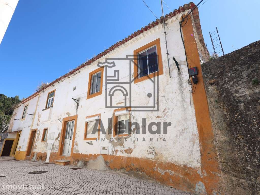 Prédio para Reabilitação no Centro Histórico de Alenquer - Grande imagem: 2/42