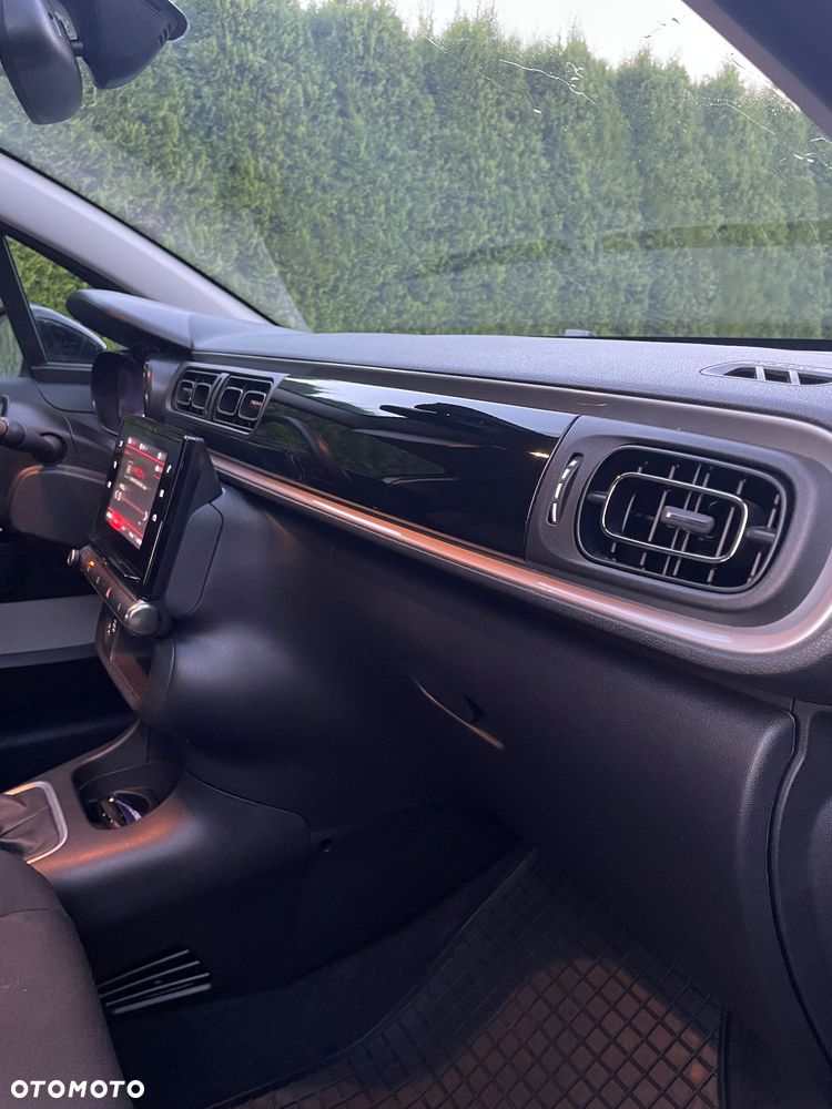 Citroën C3 1.2 PureTech Shine - 16