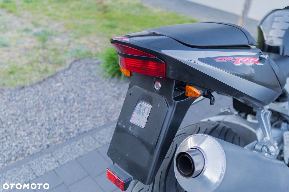 Honda CBR - 27