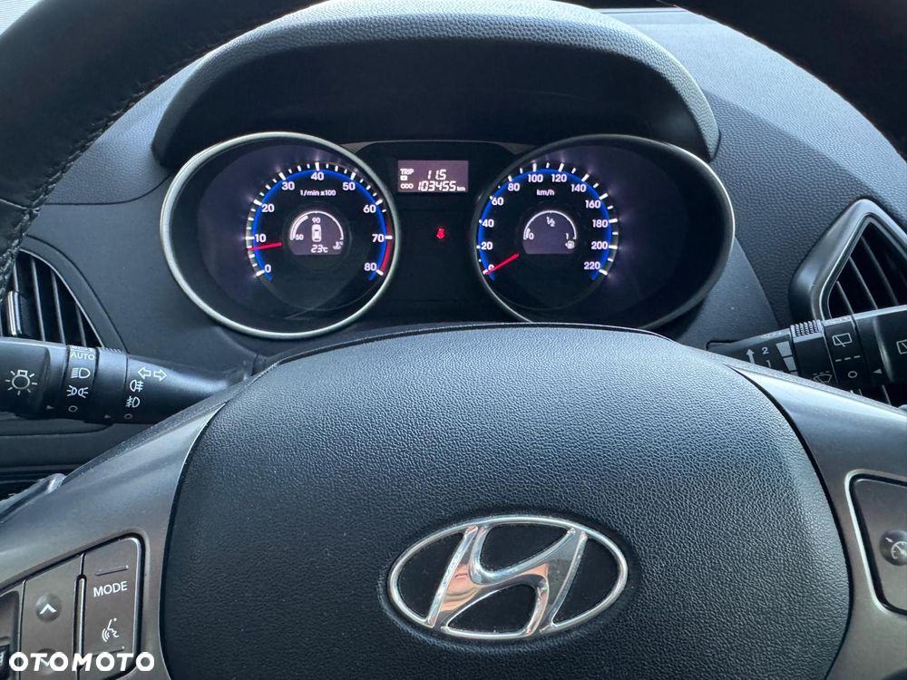 Hyundai ix35 2.0 GDI Premium 2WD - 17