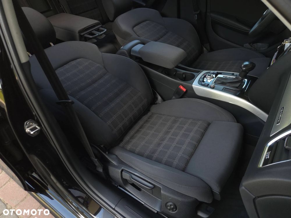 Audi A4 Avant 2.0 TDI DPF quattro S tronic S line Sportpaket - 34