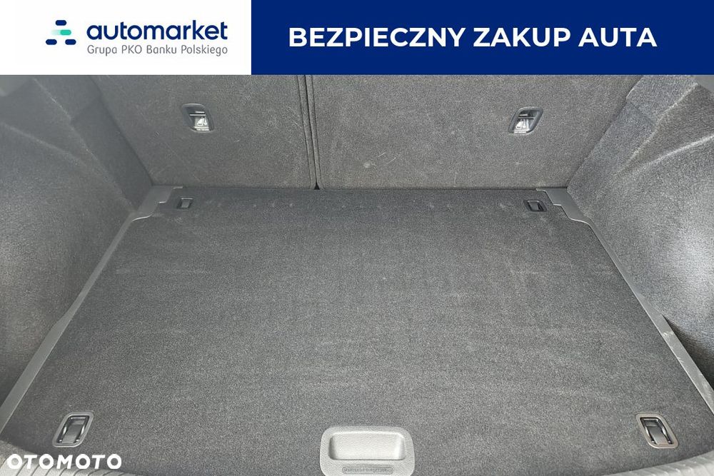 Hyundai i30 1.5 DPI Classic + - 13