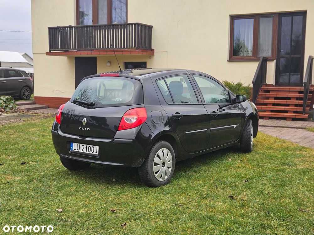 Renault Clio - 3