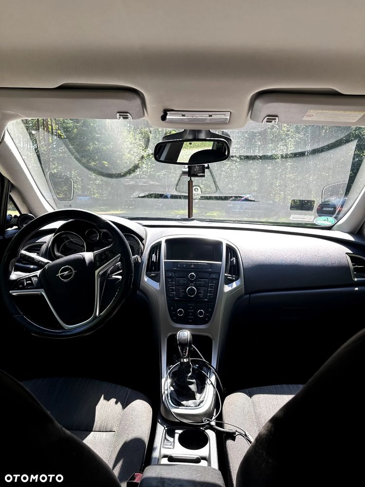 Opel Astra 1.7 CDTI - 9