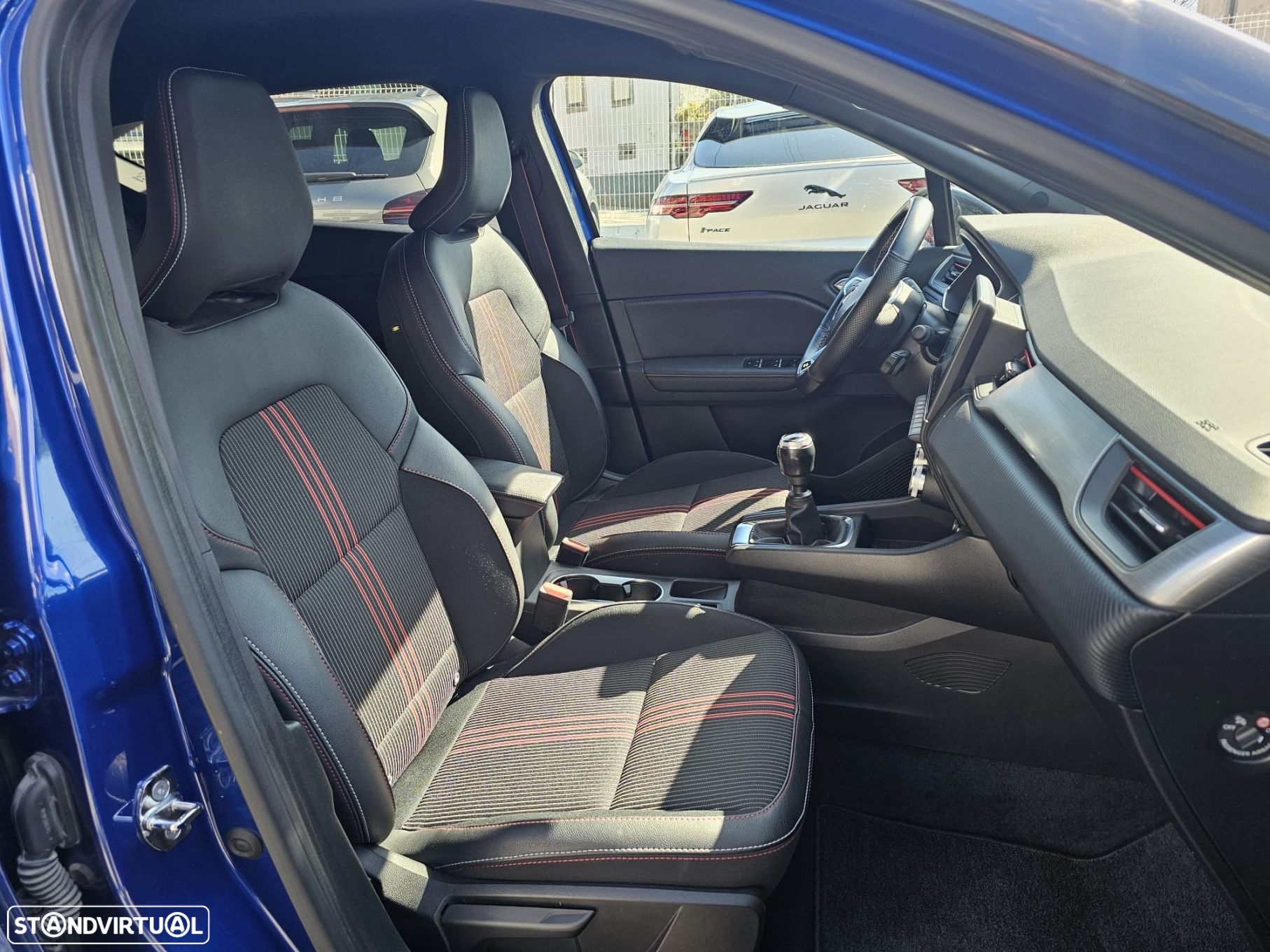 Renault Captur - 13