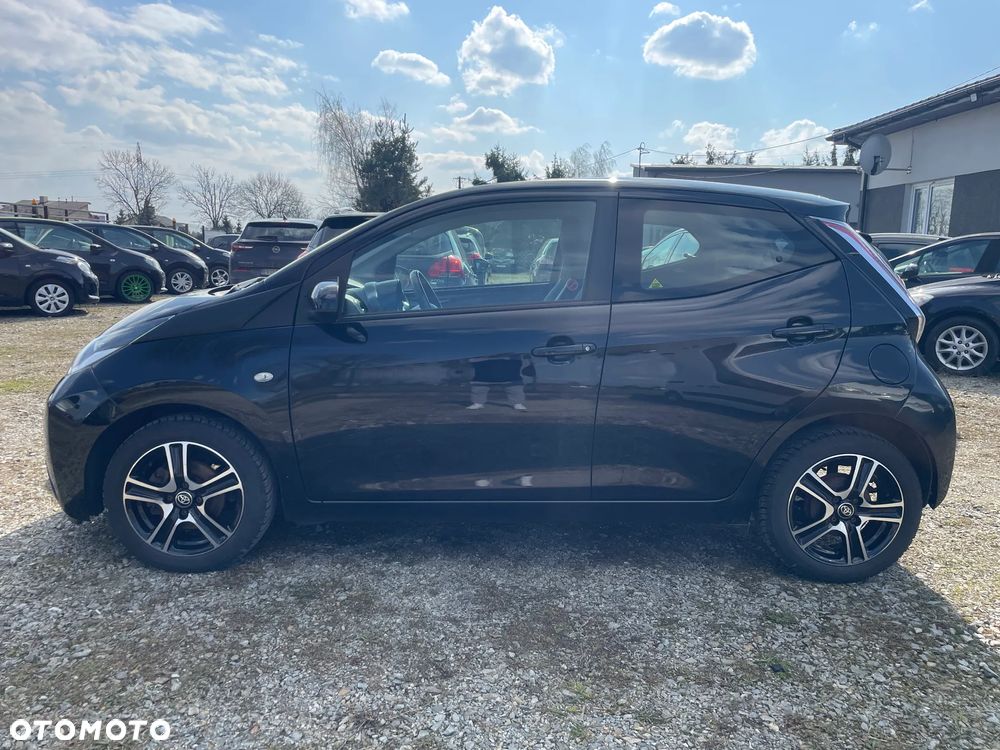 Toyota Aygo x-play - 2