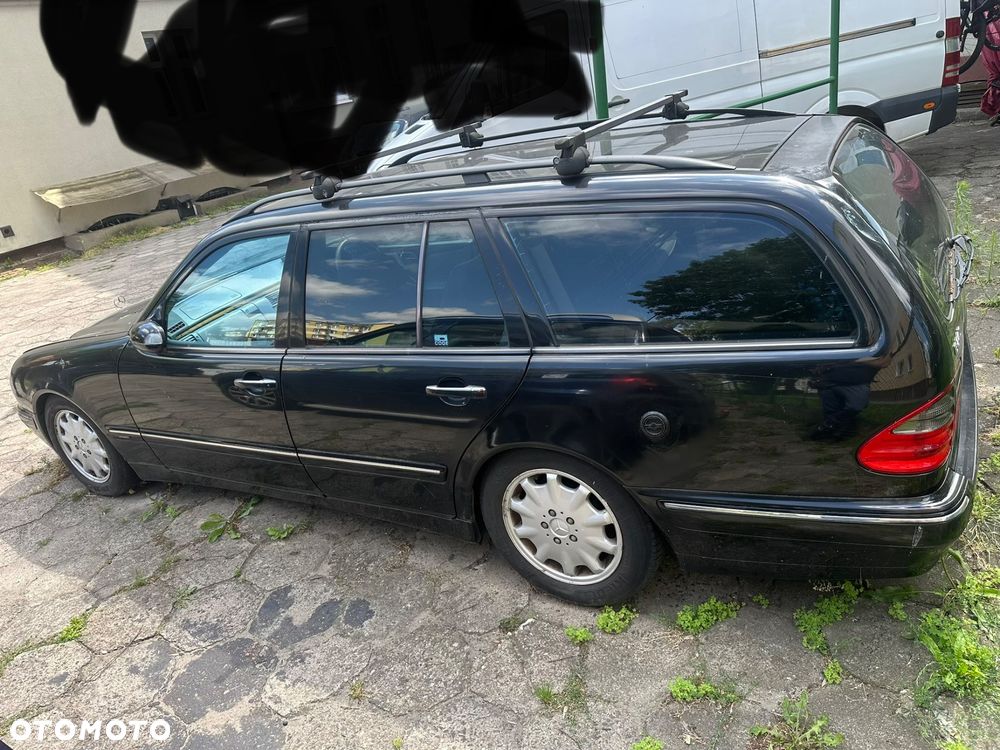 Mercedes E240 na części lub całość - 2